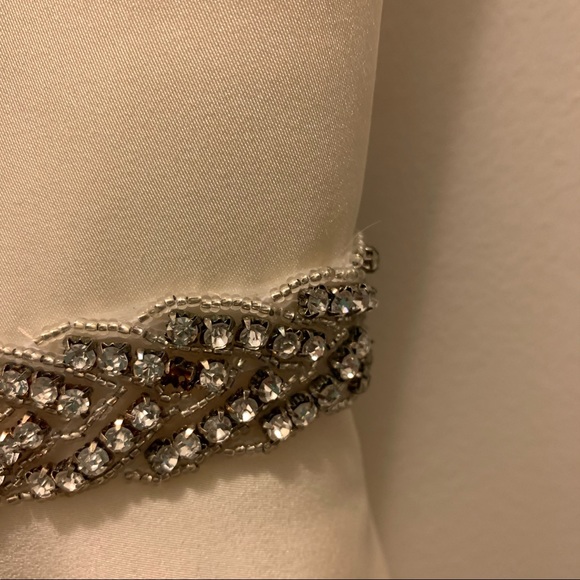 Short A-Line Shail K Sheer V-Neck with added belt - Picture 5 of 16